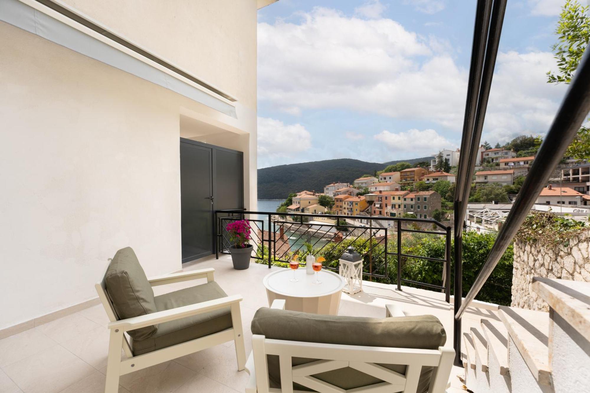 Katarina Apartment Rabac Exterior photo